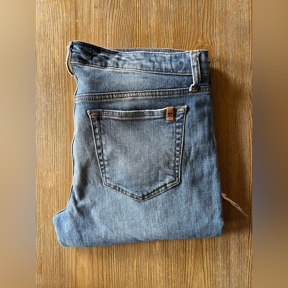 Joe’s Jeans Boyfriend Slim Crop